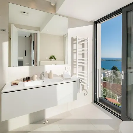 فيلة Anabel هفار