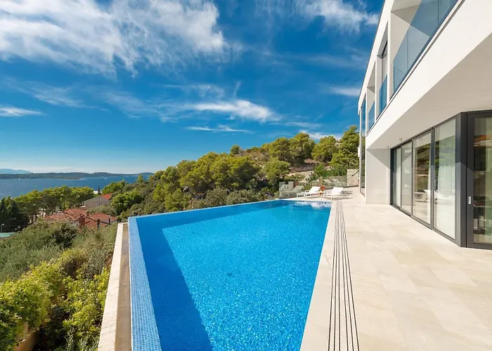 Anabel Villa Hvar Town