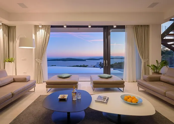 Anabel Villa Hvar Town