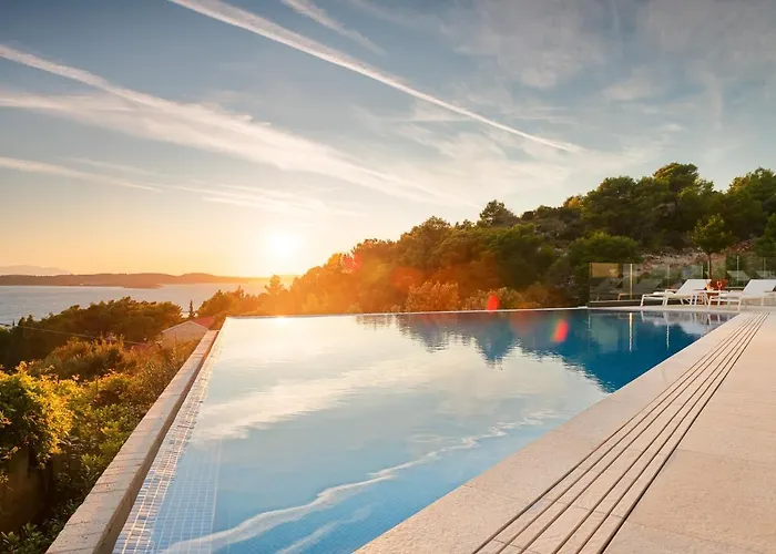 Anabel Villa Hvar Town