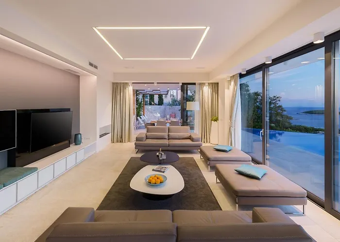 Anabel Villa Hvar Town